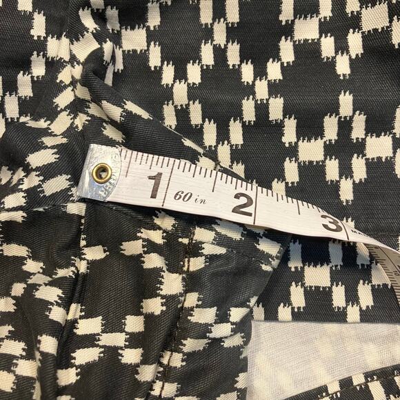 Gap Womens 10R Mid-Rise Black Geometric Print Shorts Cotton Preppy Summer‎ - Picture 13 of 13